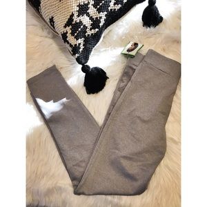 NWT Fashion Nova • Push Up Leggings